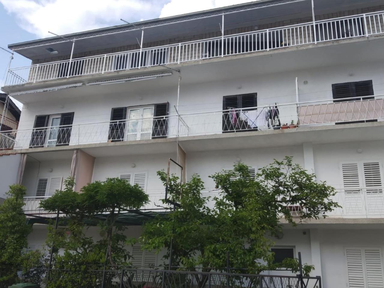 Guest House Gracijana Makarska Eksteriør billede